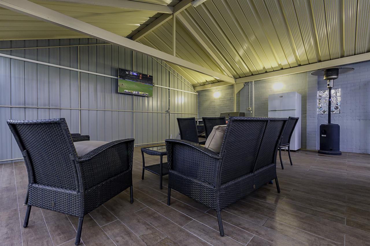 Oasis Motel Cobar Εξωτερικό φωτογραφία